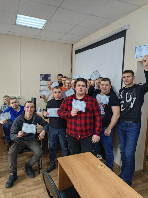 В Нижнем Новгороде закончили обучение водители-международники 